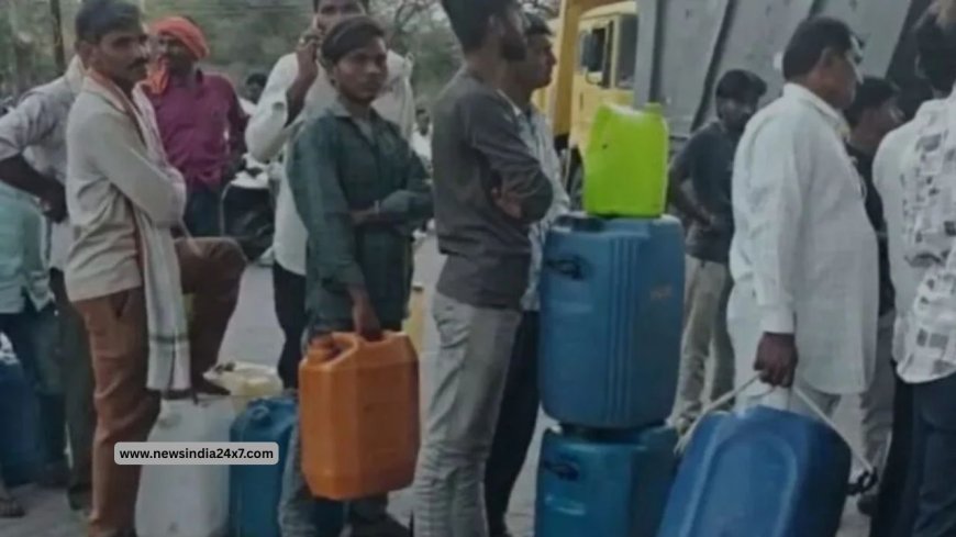 Petrol Pump Rush In Maharashtra: टंकी-ड्रम लेकर दौड़े लोग! पेट्रोल पंपों पर मचा हड़कंप, अफवाहों ने बढ़ाया डर