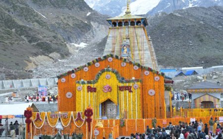 Kedarnath Opening 2026: बस कुछ दिन बाकी! बर्फ के बीच खुलेंगे केदारनाथ के कपाट, जानिए कब रवाना होगी बाबा की पवित्र डोली
